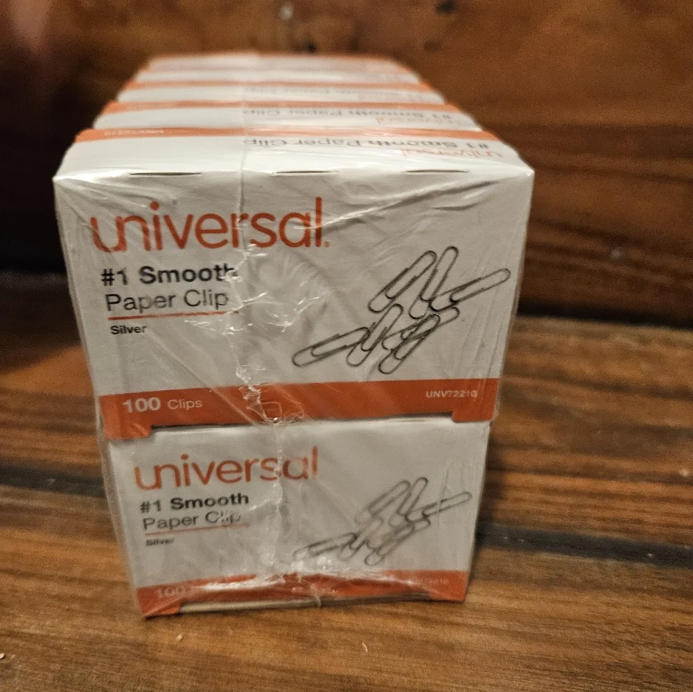 Universal UNV72210 #1 Smooth Wire Paper Clips 100 Boxes of 100- 10,000 Clips